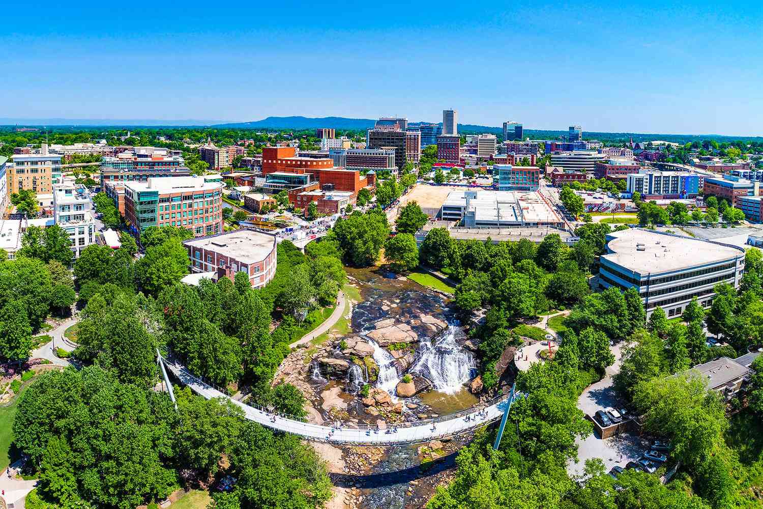 8 Amazing Places to Visit in Greenville in June 2024